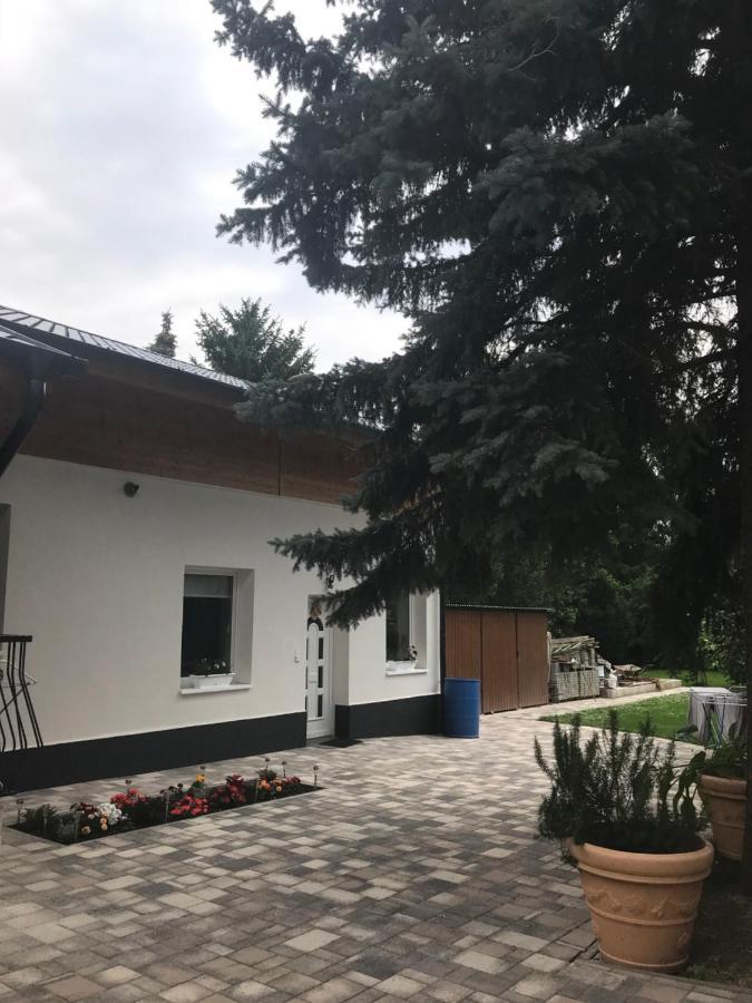 Balatonkenesei Vendeghaz * Balatonkenese